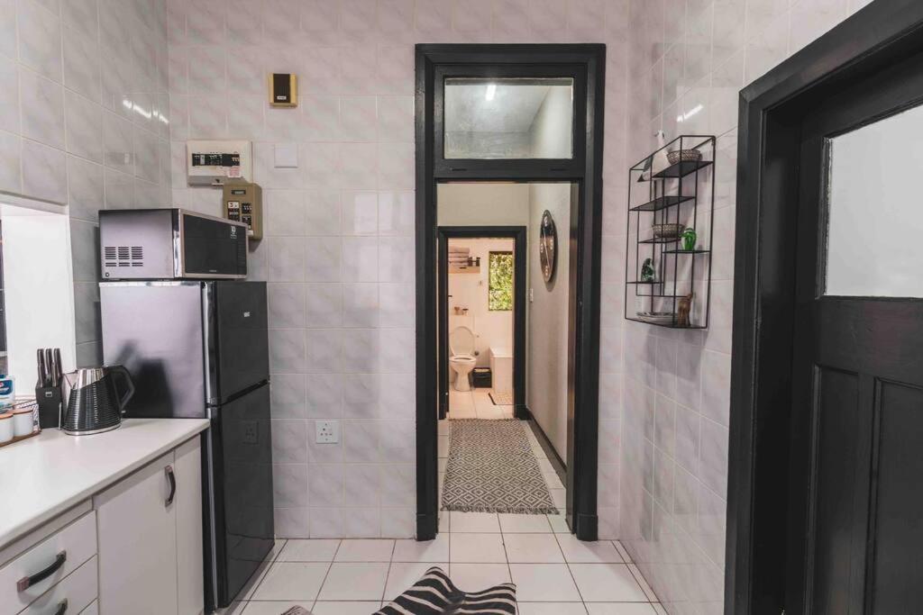 Cozy One-Bedroom In The Heart Of Sea Point Cidade Do Cabo Exterior foto