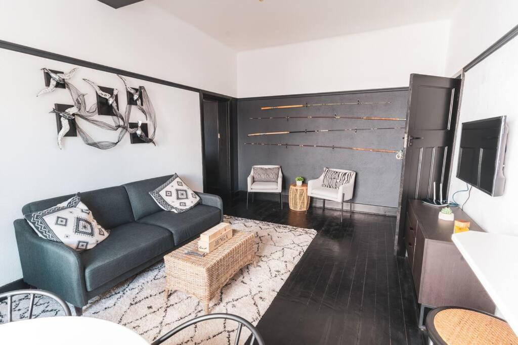 Cozy One-Bedroom In The Heart Of Sea Point Cidade Do Cabo Exterior foto